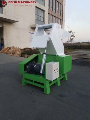 Custom Screen Mesh Plastic Auxiliary Machine PVC / PE Pipe Crushing Grinding Machine