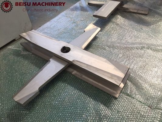 Integrally Cast Design Plastic Machine Parts PVC / PE / PP Mixer Blade