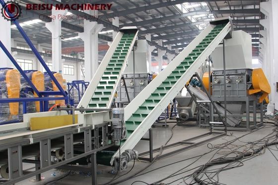PE Şişe Kırma Plastik Geri Dönüşüm Makinası 100 - 500KW Güç Kararlı Çalışma